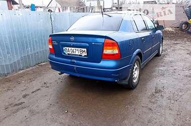 Седан Opel Astra 2007 в Голованевске