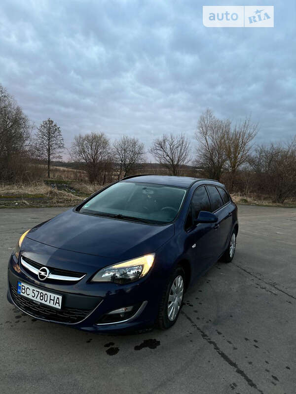 Универсал Opel Astra 2013 в Дрогобыче фото 3 Универсал Opel Astra 2013 в Дрогобыче