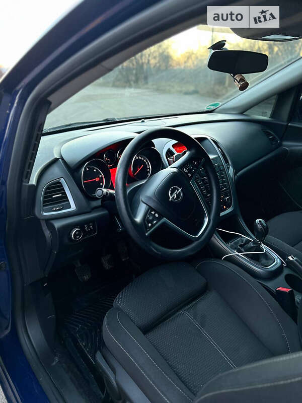 Универсал Opel Astra 2013 в Дрогобыче фото 9 Универсал Opel Astra 2013 в Дрогобыче