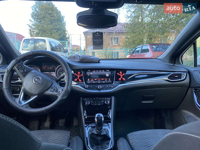 Универсал Opel Astra 2017 в Изяславе