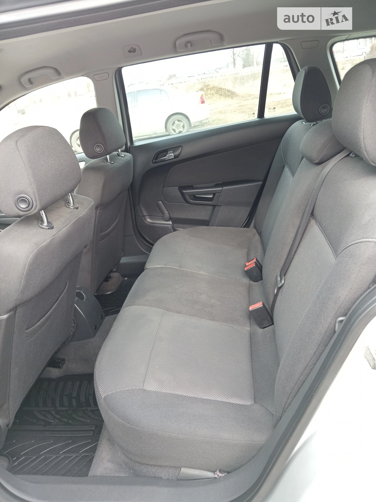 2010 Opel Astra - мініатюра 12
