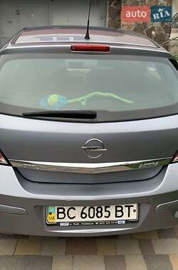Хэтчбек Opel Astra 2008 в 