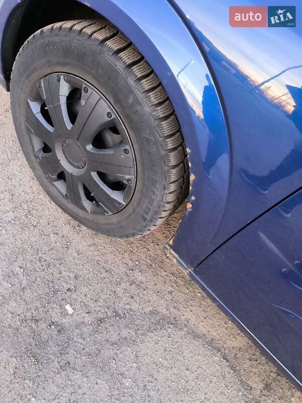 Хэтчбек Opel Astra 2004 в Полтаве