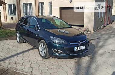 Универсал Opel Astra 2014 в Черновцах