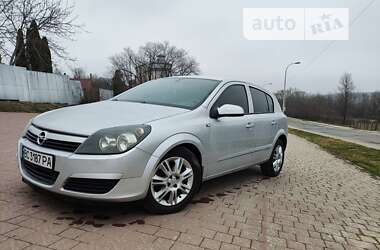 Хэтчбек Opel Astra 2004 в Трускавце