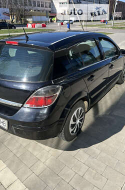 Хэтчбек Opel Astra 2007 в Ужгороде