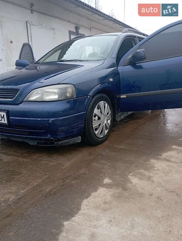 Универсал Opel Astra 2004 в Заболотове