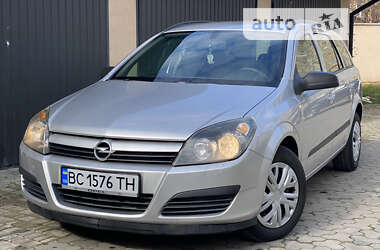 Универсал Opel Astra 2005 в Самборе