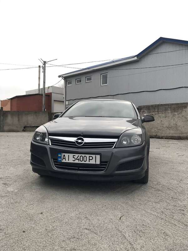 Хэтчбек Opel Astra 2011 в Белой Церкви