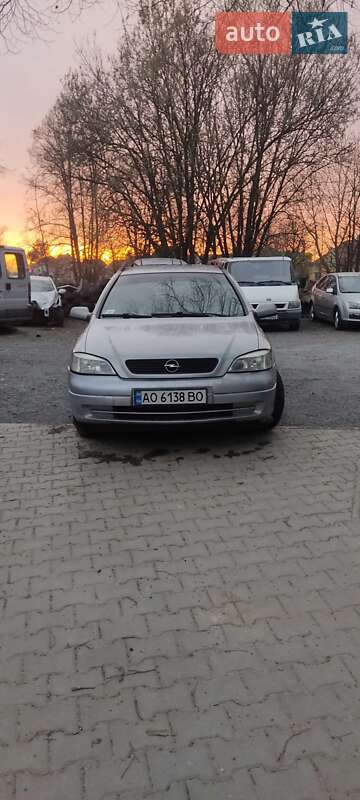 Универсал Opel Astra 2000 в Ужгороде