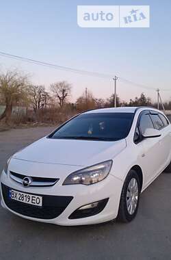 Універсал Opel Astra 2012 в Волочиську