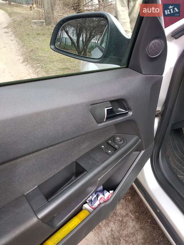 Универсал Opel Astra 2011 в Александрие фото 8 Универсал Opel Astra 2011 в Александрие