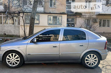 Хэтчбек Opel Astra 2003 в Одессе