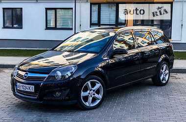 Универсал Opel Astra 2009 в Виннице