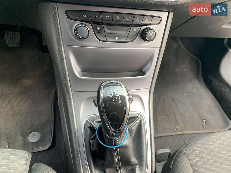 Універсал Opel Astra 2016 в Кременчуці