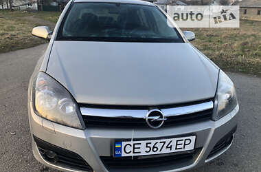 Хэтчбек Opel Astra 2005 в Косове