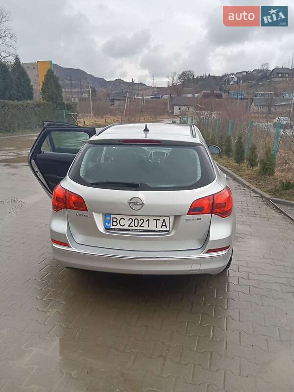 Универсал Opel Astra 2015 в Львове фото 5 Универсал Opel Astra 2015 в Львове
