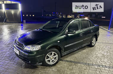 Седан Opel Astra 2003 в Ивано-Франковске