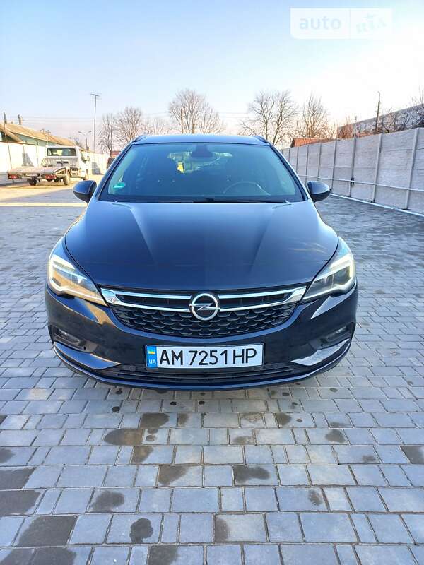 Універсал Opel Astra 2019 в Житомирі