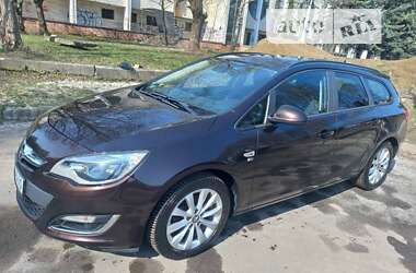 Универсал Opel Astra 2012 в Львове