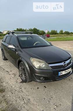 Універсал Opel Astra 2010 в Золочеві