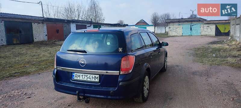 Универсал Opel Astra 2006 в Овруче