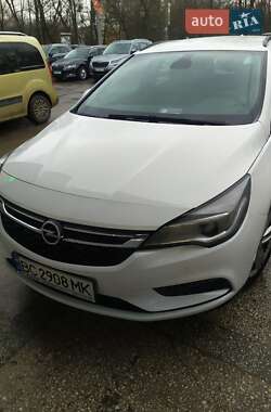 Универсал Opel Astra 2016 в Львове