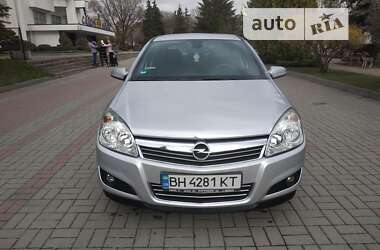 Седан Opel Astra 2009 в Тернополе