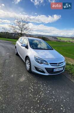 Универсал Opel Astra 2013 в 