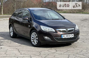 Opel Astra 2012