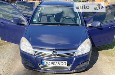 Универсал Opel Astra 2008 в Радехове