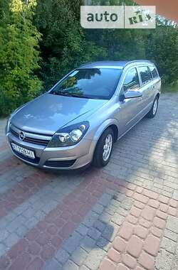 Универсал Opel Astra 2004 в Ивано-Франковске