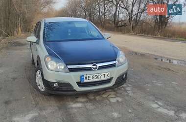 Хетчбек Opel Astra 2006 в Жовтих Водах