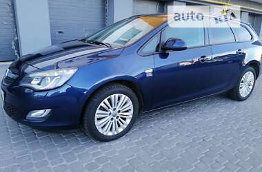 Універсал Opel Astra 2011 в Вінниці