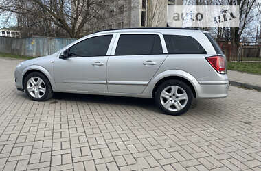 Универсал Opel Astra 2008 в Черкассах