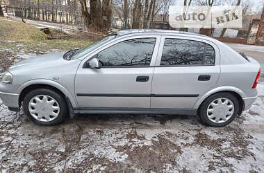 Хэтчбек Opel Astra 2003 в Люботине