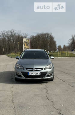Универсал Opel Astra 2012 в Черкассах