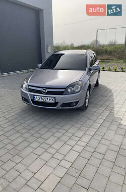 Универсал Opel Astra 2004 в 