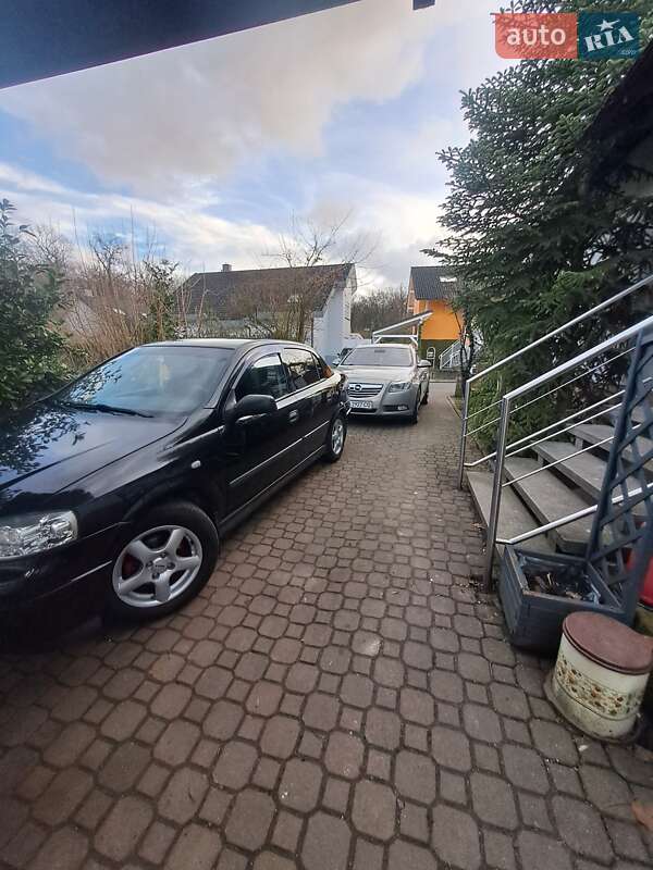 Универсал Opel Astra 2008 в Залещиках