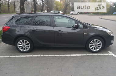 Opel Astra 2012