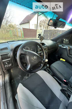 Седан Opel Astra 2006 в Броварах