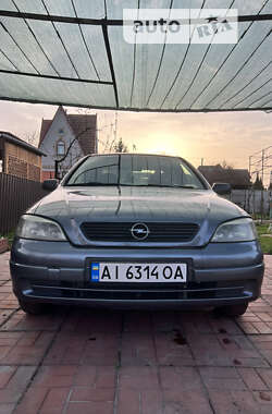 Седан Opel Astra 2006 в Броварах