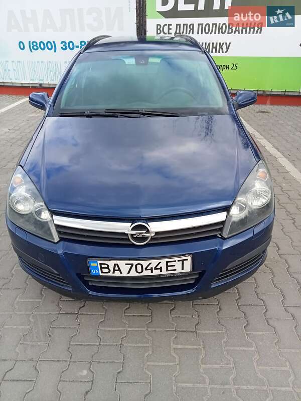 Универсал Opel Astra 2006 в Новомиргороде