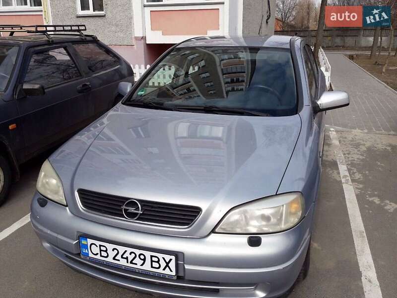 Седан Opel Astra 2002 в Чернігові