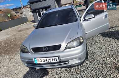 Универсал Opel Astra 2003 в Рахове