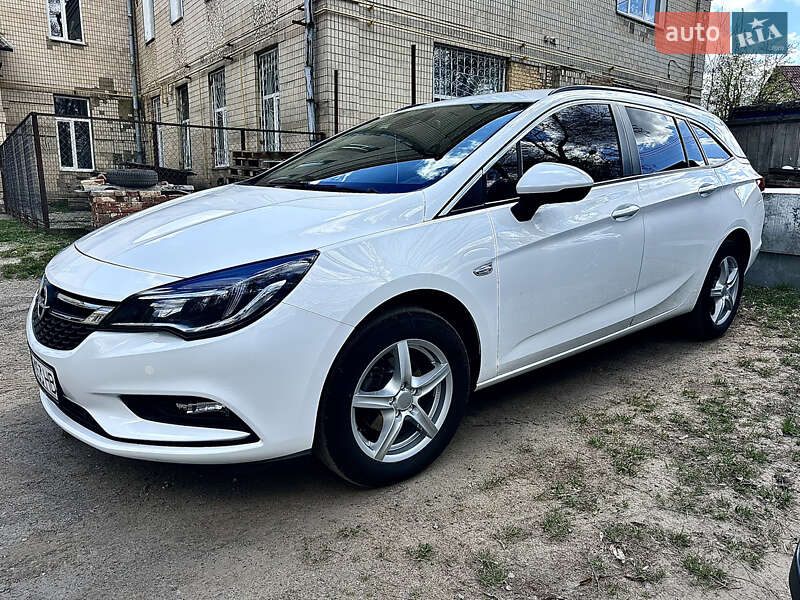 Універсал Opel Astra 2018 в Вінниці