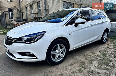 Универсал Opel Astra 2018 в 