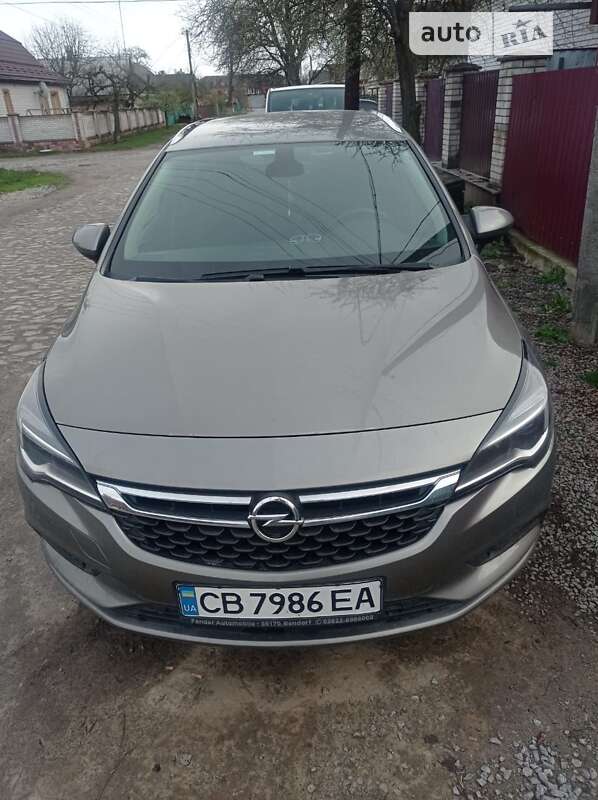Универсал Opel Astra 2016 в Коростышеве