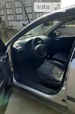 Седан Opel Astra 2001 в Києві