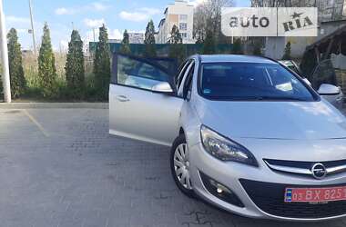 Универсал Opel Astra 2015 в Тернополе